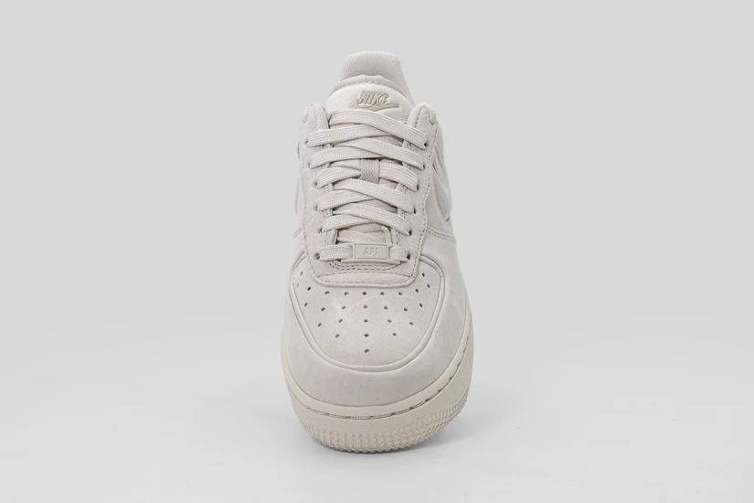 Nike Air Force 1 07 Lv8 Sneakers Εκρού
