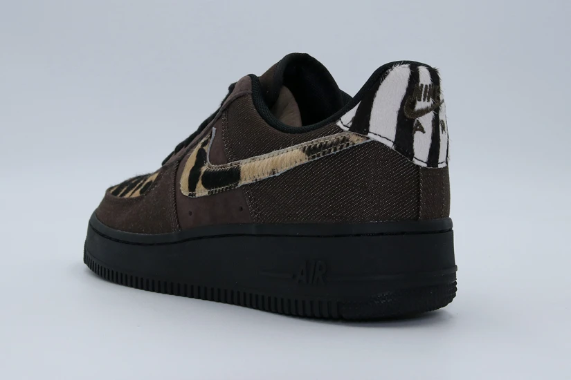 Nike Air Force 1 07 Unisex Sneakers Καφέ, Μπεζ, Μαύρα, Λευκά