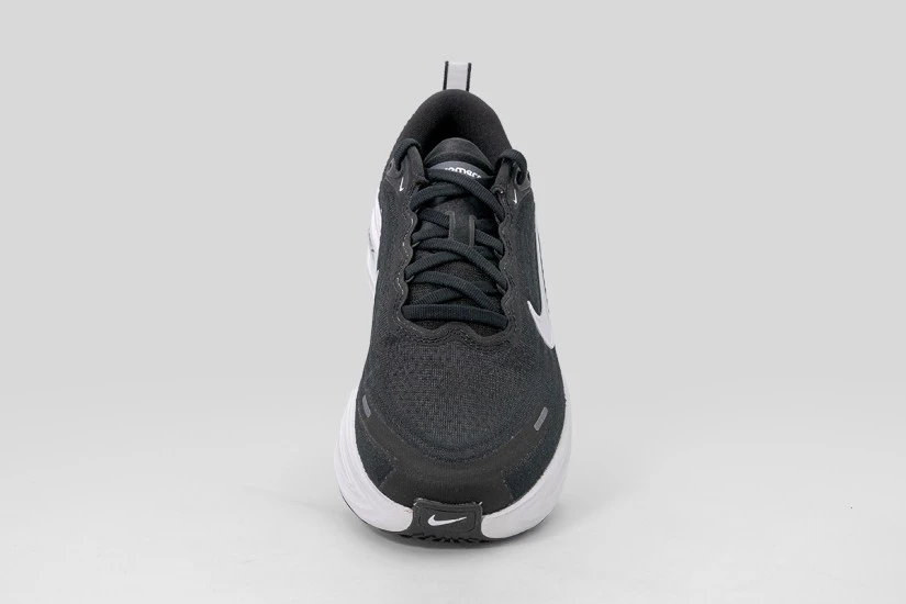 Nike Vomero Plus Αθλητικά Παπούτσια για Τρέξιμο Μαύρα, Λευκά