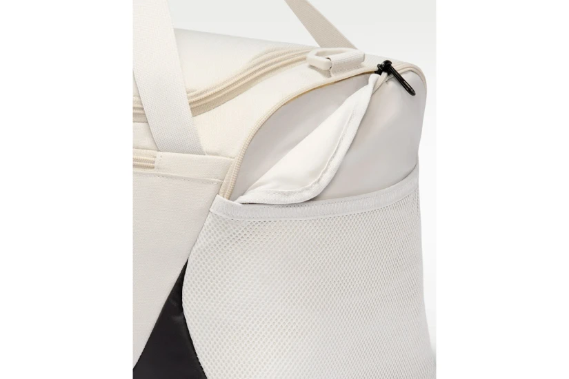 Nike Brasilia Αθλητικός Σάκος Εκρού, Μαύρος 24L