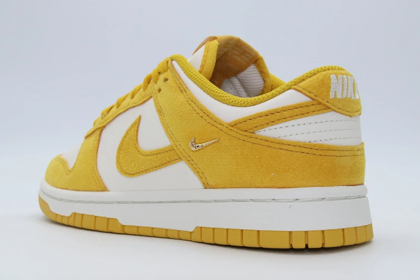 Nike Dunk Low Sneakers Λευκά, Μουσταρδί