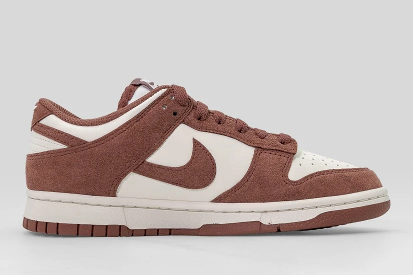 Nike Dunk Low Sneakers Καφέ, Λευκά