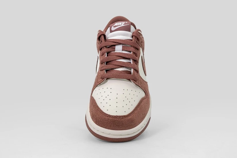 Nike Dunk Low Sneakers Καφέ, Λευκά
