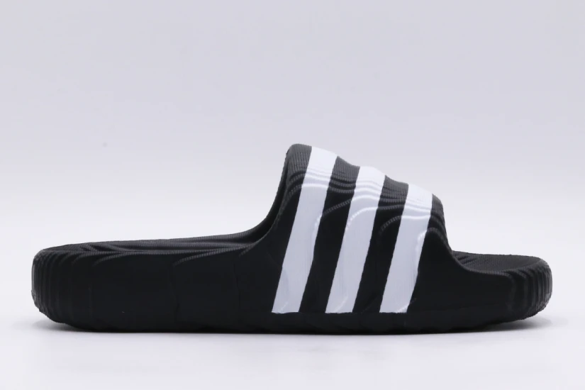 Adidas Originals Adilette 22 Unisex Παντόφλες Μαύρες, Λευκές