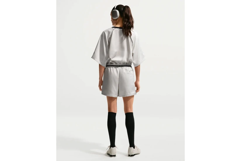 Nike Sportswear Oversized Satin Γυναικείο Κοντομάνικο T-Shirt Εκρού, Μαύρο