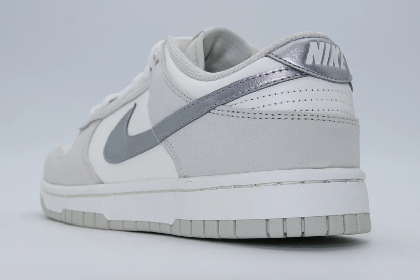 Nike Dunk Low Sneakers Εκρού, Γκρι Ανοιχτό, Ασημί