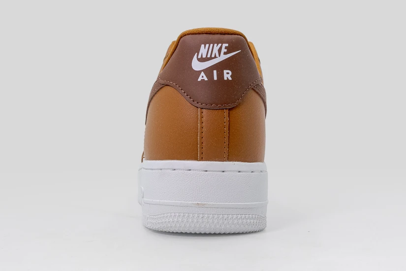 Nike Air Force 1 07 Unisex Sneakers Λευκά, Καφέ