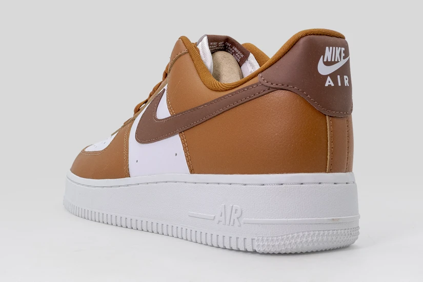 Nike Air Force 1 07 Unisex Sneakers Λευκά, Καφέ