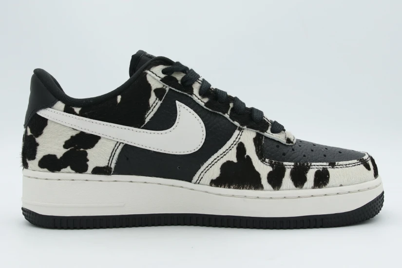 Nike Air Force 1 07 Γυναικεία Sneakers Λευκά, Μαύρα