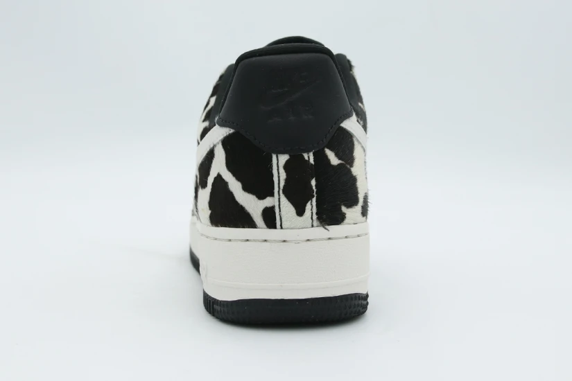 Nike Air Force 1 07 Γυναικεία Sneakers Λευκά, Μαύρα