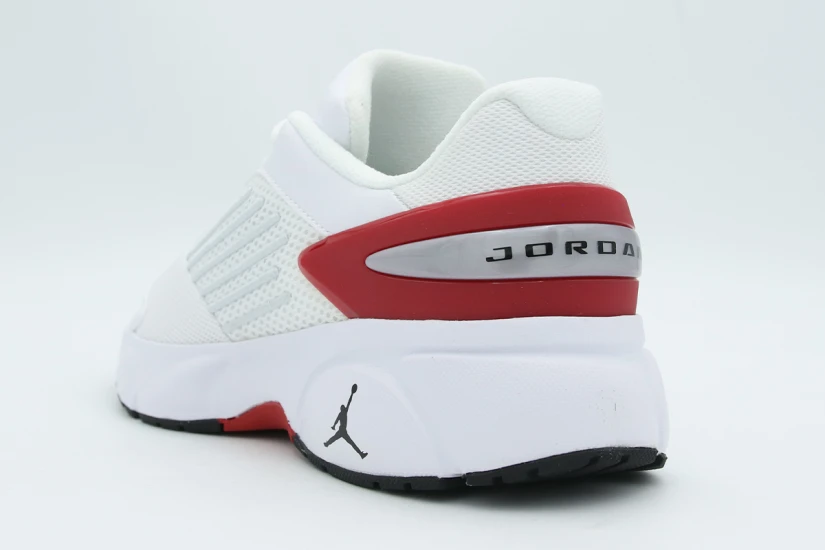 Jordan Trunner Flow Γυναικεία Sneakers Λευκά, Κόκκινα, Ασημί, Μαύρα