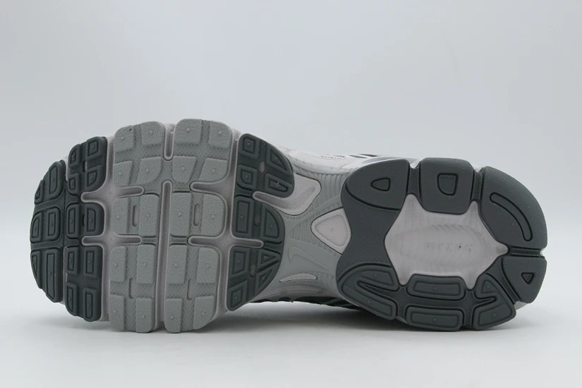 Nike Air Max Moto 2K Sneakers (IQ9430 002)