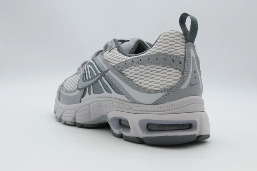 Nike Air Max Moto 2K Sneakers (IQ9430 002)