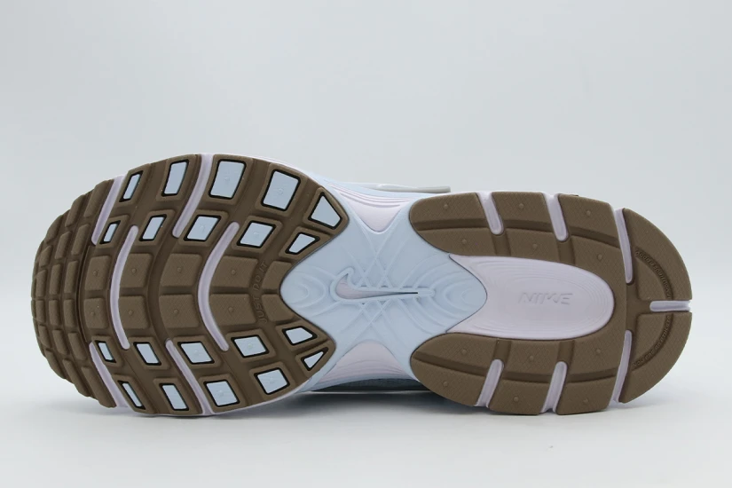 Nike V5 Rnr Premium Sneakers (IR1381 001)