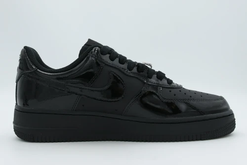 Nike Air Force 1 07 Sneakers (IR5450 001)