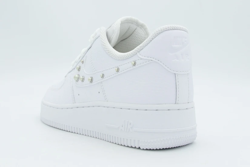 Nike Air Force 1 07 Γυναικεία Sneakers Λευκά, Ασημί