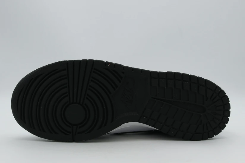 Nike Dunk Low Sneakers (IU7766 100)