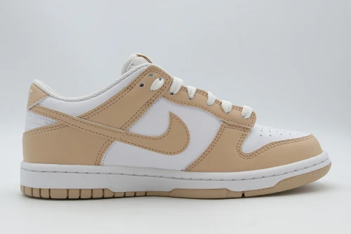 Nike Dunk Low Sneakers (IU7766 134)