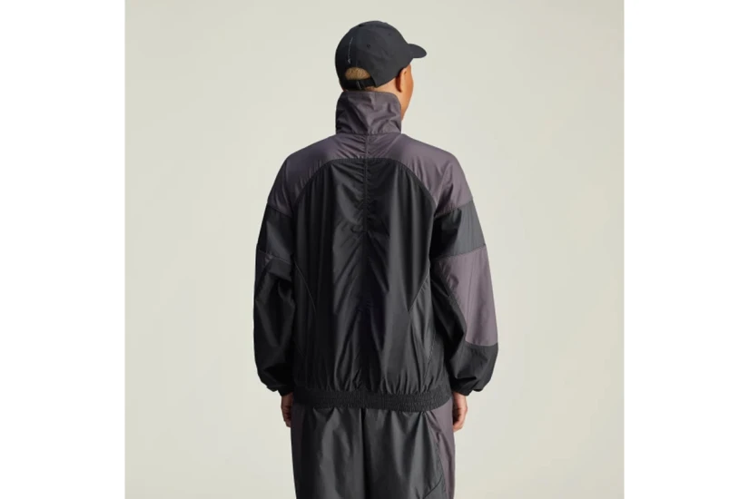 Adidas by Stella McCartney Γυναικείο Αντιανεμικό Μπουφάν Μαύρο