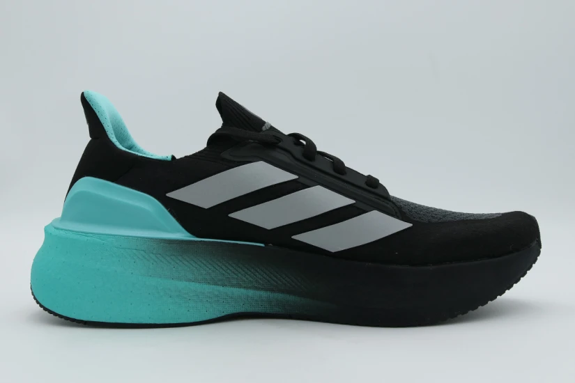 Adidas Performance Ultraboost 5 Mercedes AMG Petronas F1 Ανδρικά Αθλητικά Παπούτσια για Τρέξιμο Μαύρα, Τυρκουάζ, Ασημί