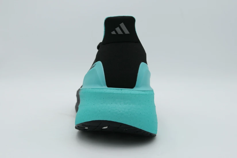 Adidas Performance Ultraboost 5 Mercedes AMG Petronas F1 Ανδρικά Αθλητικά Παπούτσια για Τρέξιμο Μαύρα, Τυρκουάζ, Ασημί
