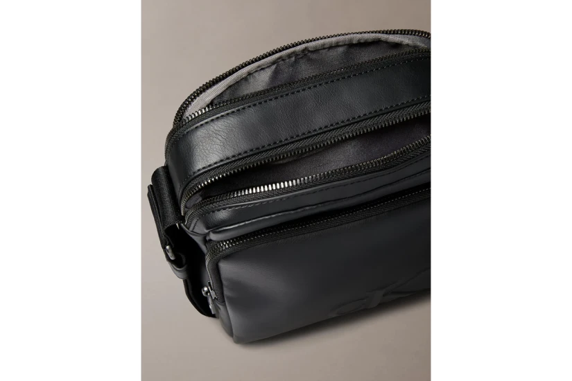 Calvin Klein Embossed Monogram Ανδρικό Τσαντάκι Χιαστί - Ώμου Μαύρο