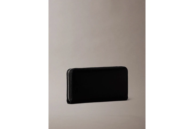 Calvin Klein Bold Monogram Long Zip Γυναικείο Πορτοφόλι Μαύρο, Λευκό