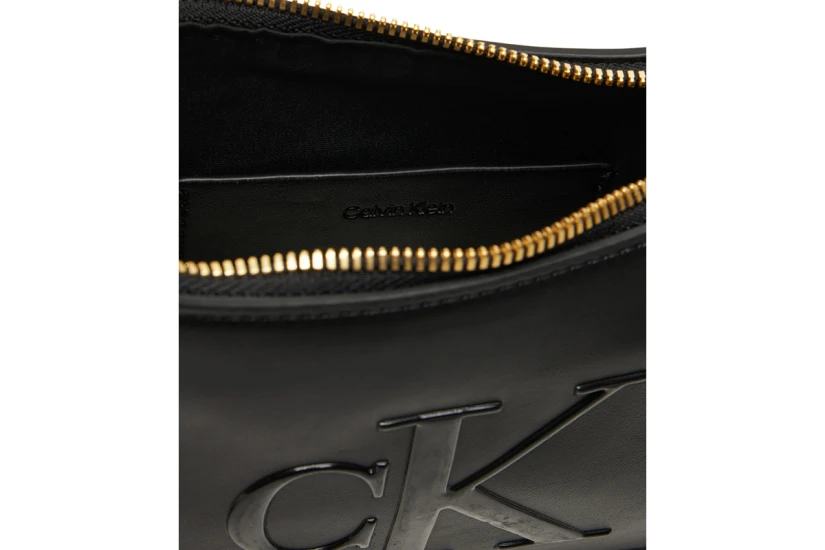 Calvin Klein Embossed Monogram Logo Γυναικεία Τσάντα Ώμου - Χειρός Μαύρη