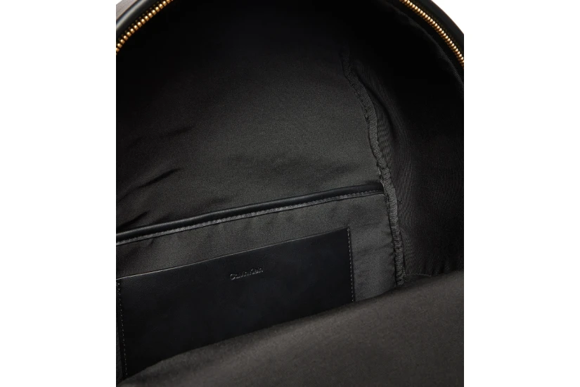 Calvin Klein Embossed Monogram Logo Γυναικεία Τσάντα Πλάτης Μαύρη