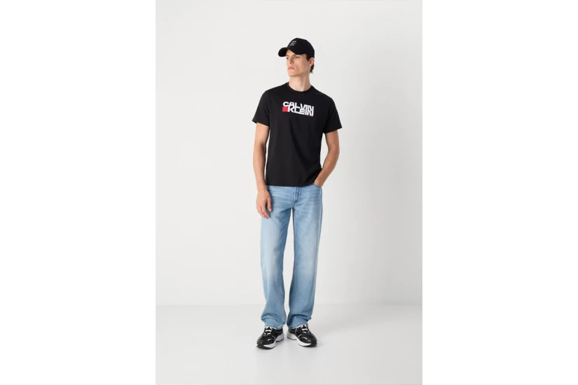 Calvin Klein Redbox Graphic Ανδρικό Κοντομάνικο T-Shirt Μαύρο