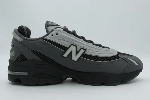 New Balance 1000 Sneakers (M1000MEG)