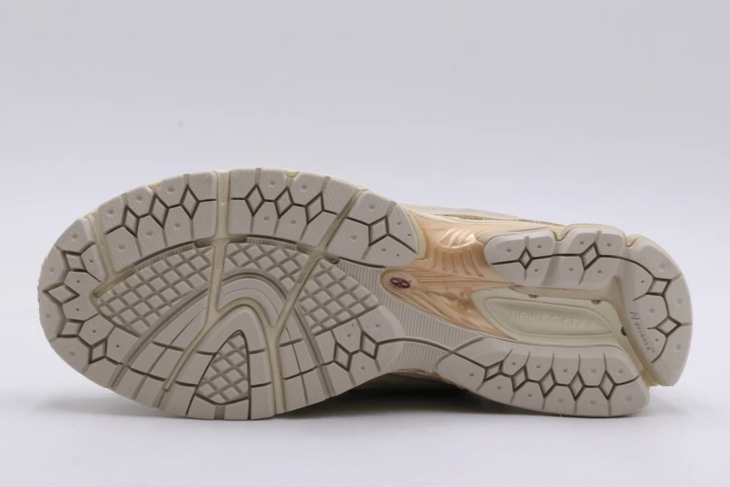 New Balance 2002R Protection Pack Sneakers Μπεζ