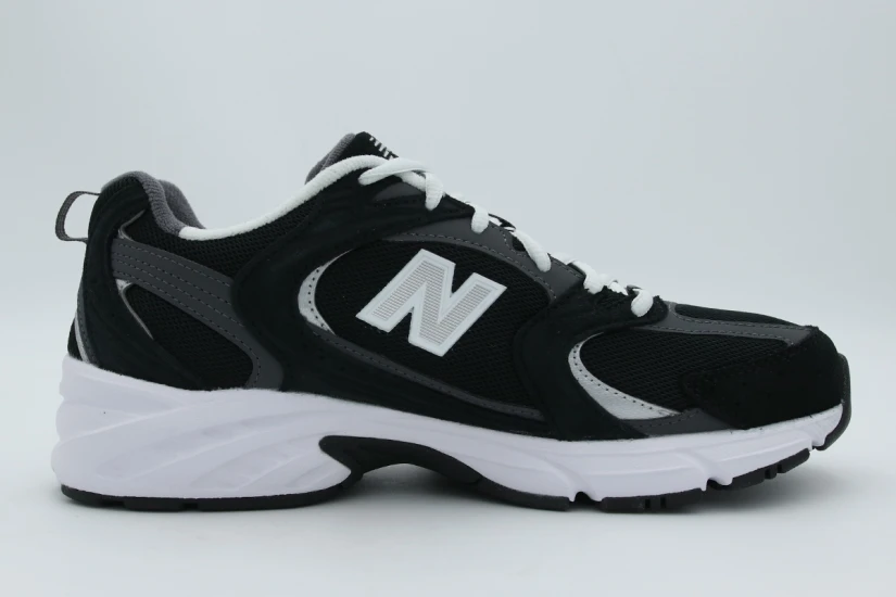 New Balance 530 Unisex Sneakers Μαύρα, Γκρι Σκούρο, Λευκά