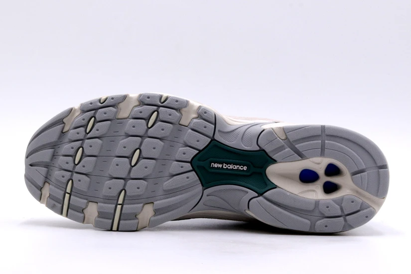 New Balance 530 Unisex Sneakers Λευκά, Γκρι Ανοιχτά, Πράσινα