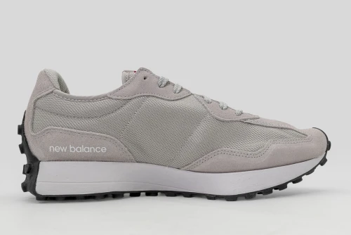 New Balance 327 Sneakers (MS327CGW)