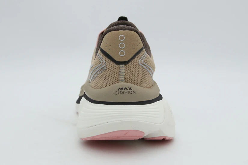 Saucony Hurricane 26 Γυναικεία Αθλητικά Παπούτσια για Τρέξιμο Μπεζ, Καφέ, Λευκά