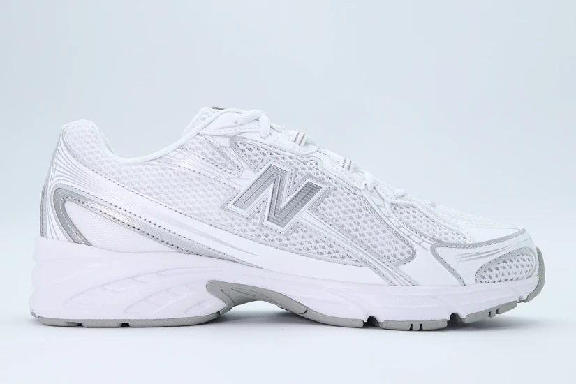 New Balance 740 Sneakers
