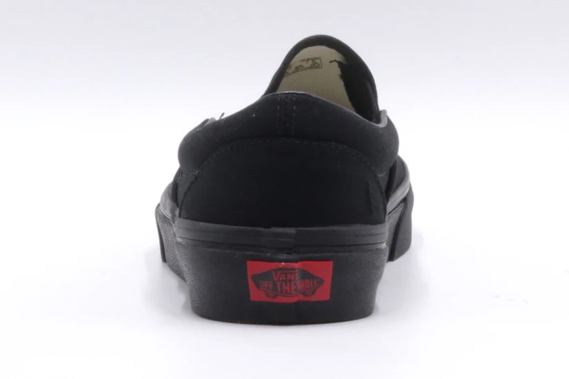 Vans Classic Slip-On Sneakers (VN000EYEBKA1)