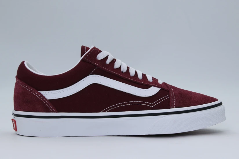 Vans Old Skool Unisex Sneakers Βυσσινί, Λευκά
