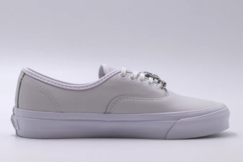 Vans Authentic 44 D Sneaker (VN0A5KX4AVW1)