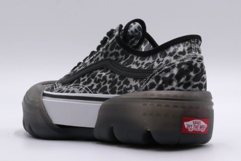 Vans Old Skool Tape Sneakers (VN0A7Q5VAXK1)