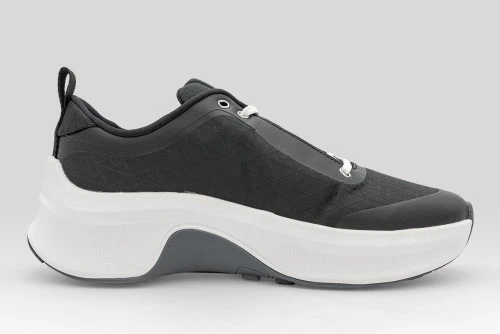 Calvin Klein Emblem Logo Chunky Runner Sneakers (YM0YM01456 01F)
