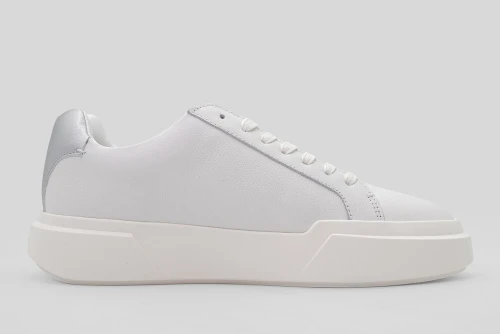 Calvin Klein Avenue Leather Silver Tab Sneakers (YW0YW01948 0LC)